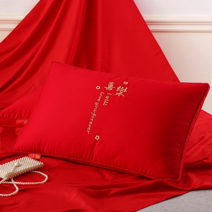 91家纺网 家纺一手货源 找家纺 四川牛皮席 2025新款全棉纯棉婚庆刺绣热熔棉枕芯 枕头枕芯 喜乐年华 48x74cm/只