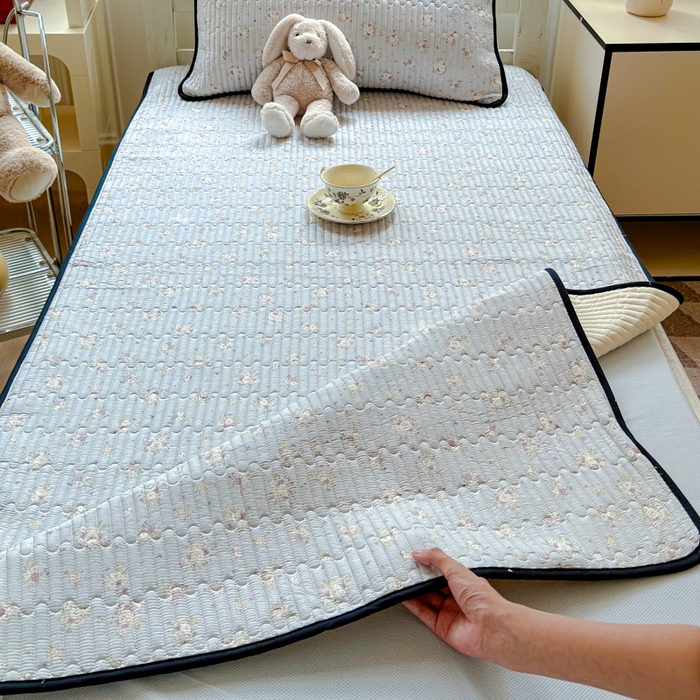 91家纺网 家纺一手货源 找家纺 金丝鸟家纺 2025新款全棉软床垫床褥床盖 浅夏雏菊 灰