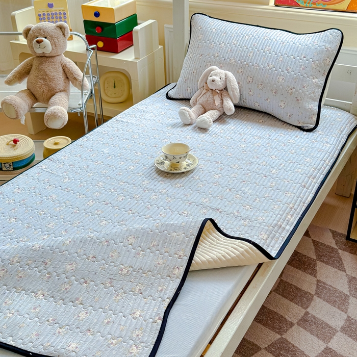 91家纺网 家纺一手货源 找家纺 金丝鸟家纺 2025新款全棉软床垫床褥床盖 浅夏雏菊 灰