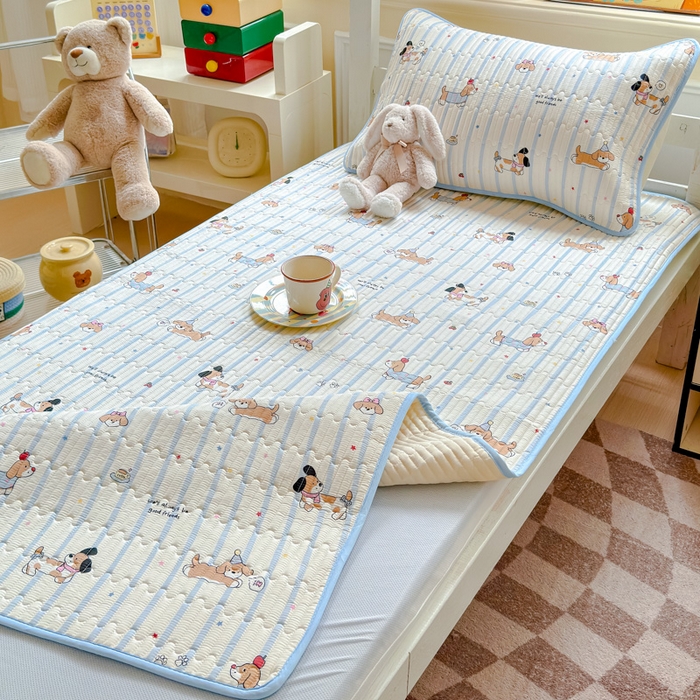 91家纺网 家纺一手货源 找家纺 金丝鸟家纺 2025新款全棉软床垫床褥床盖 糖纸童年