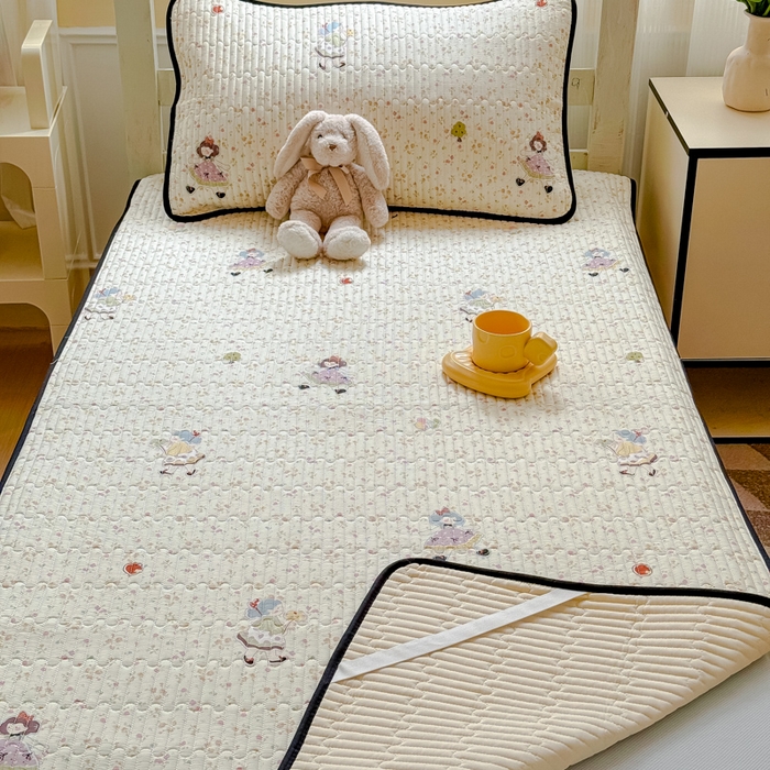 91家纺网 家纺一手货源 找家纺 金丝鸟家纺 2025新款全棉软床垫床褥床盖 星轨漫步