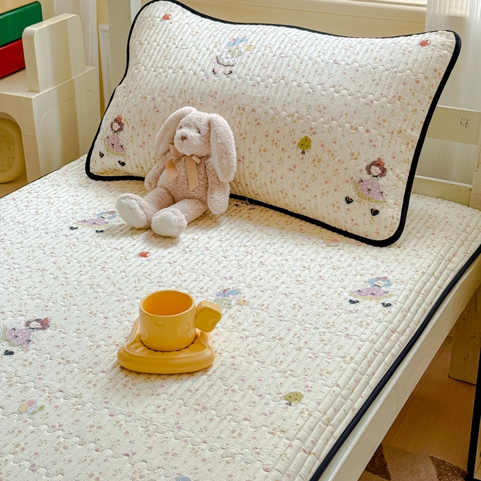 91家纺网 家纺一手货源 找家纺 金丝鸟家纺 2025新款全棉软床垫床褥床盖 星轨漫步