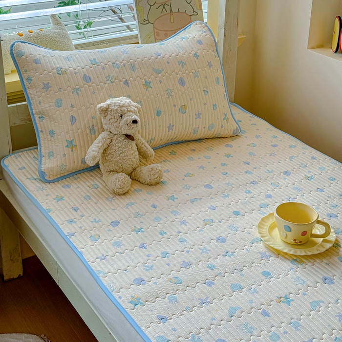 91家纺网 家纺一手货源 找家纺 金丝鸟家纺 2025新款全棉双层纱软床垫床褥床盖 海底世界 蓝