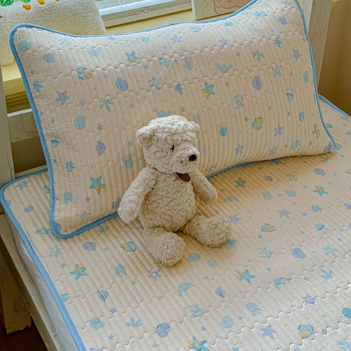 91家纺网 家纺一手货源 找家纺 金丝鸟家纺 2025新款全棉双层纱软床垫床褥床盖 海底世界 蓝