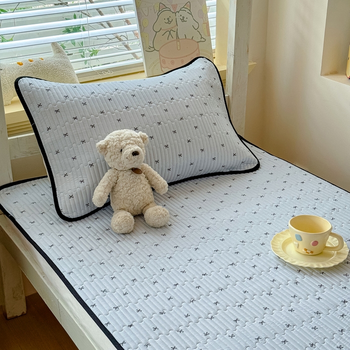 91家纺网 家纺一手货源 找家纺 金丝鸟家纺 2025新款全棉双层纱软床垫床褥床盖 米韵结香