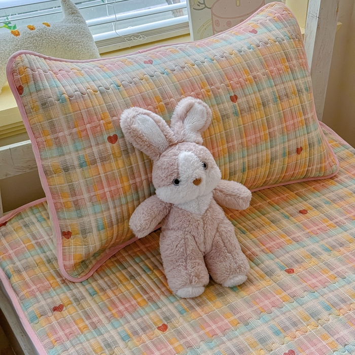 91家纺网 家纺一手货源 找家纺 金丝鸟家纺 2025新款全棉双层纱软床垫床褥床盖 七彩方格