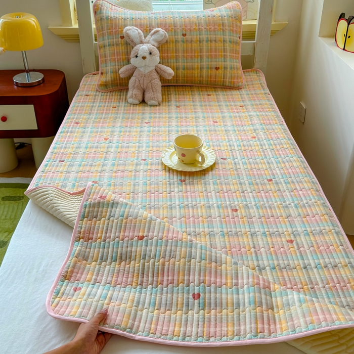 91家纺网 家纺一手货源 找家纺 金丝鸟家纺 2025新款全棉双层纱软床垫床褥床盖 七彩方格