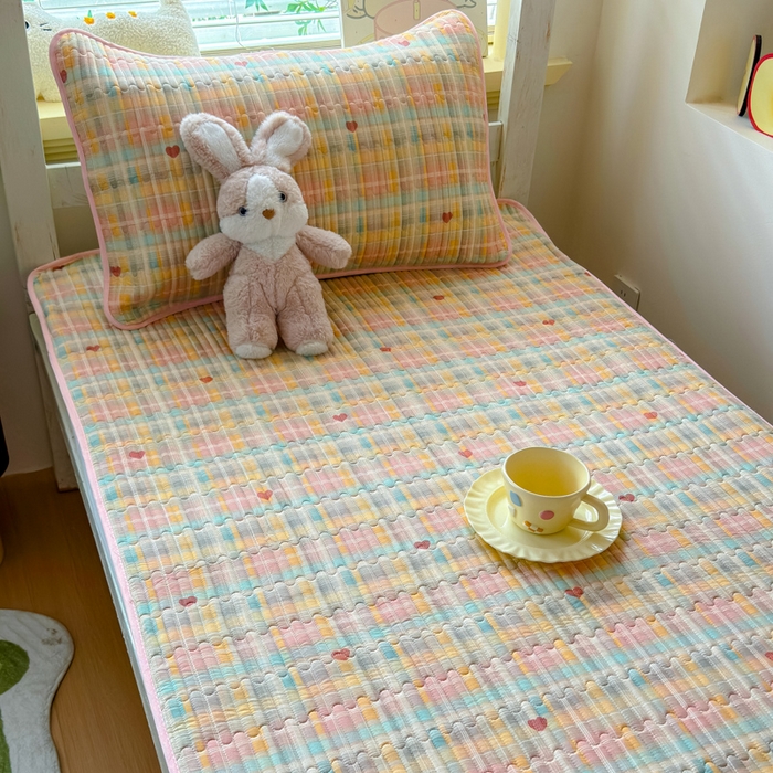 91家纺网 家纺一手货源 找家纺 金丝鸟家纺 2025新款全棉双层纱软床垫床褥床盖 七彩方格