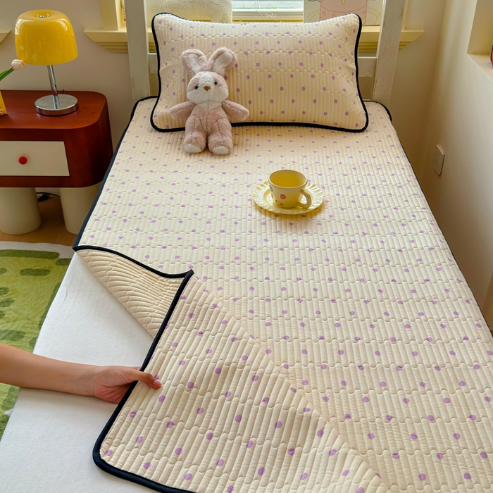 91家纺网 家纺一手货源 找家纺 金丝鸟家纺 2025新款全棉双层纱软床垫床褥床盖 珍珠见月-紫