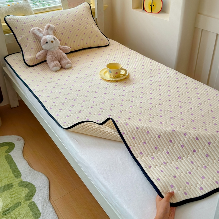 91家纺网 家纺一手货源 找家纺 金丝鸟家纺 2025新款全棉双层纱软床垫床褥床盖 珍珠见月-紫