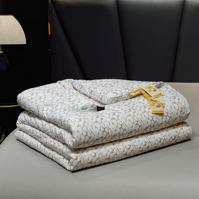 91家纺网 家纺一手货源 找家纺 博尔菲 2025新款小米全棉磨毛大豆被被子被芯 奶豹纹