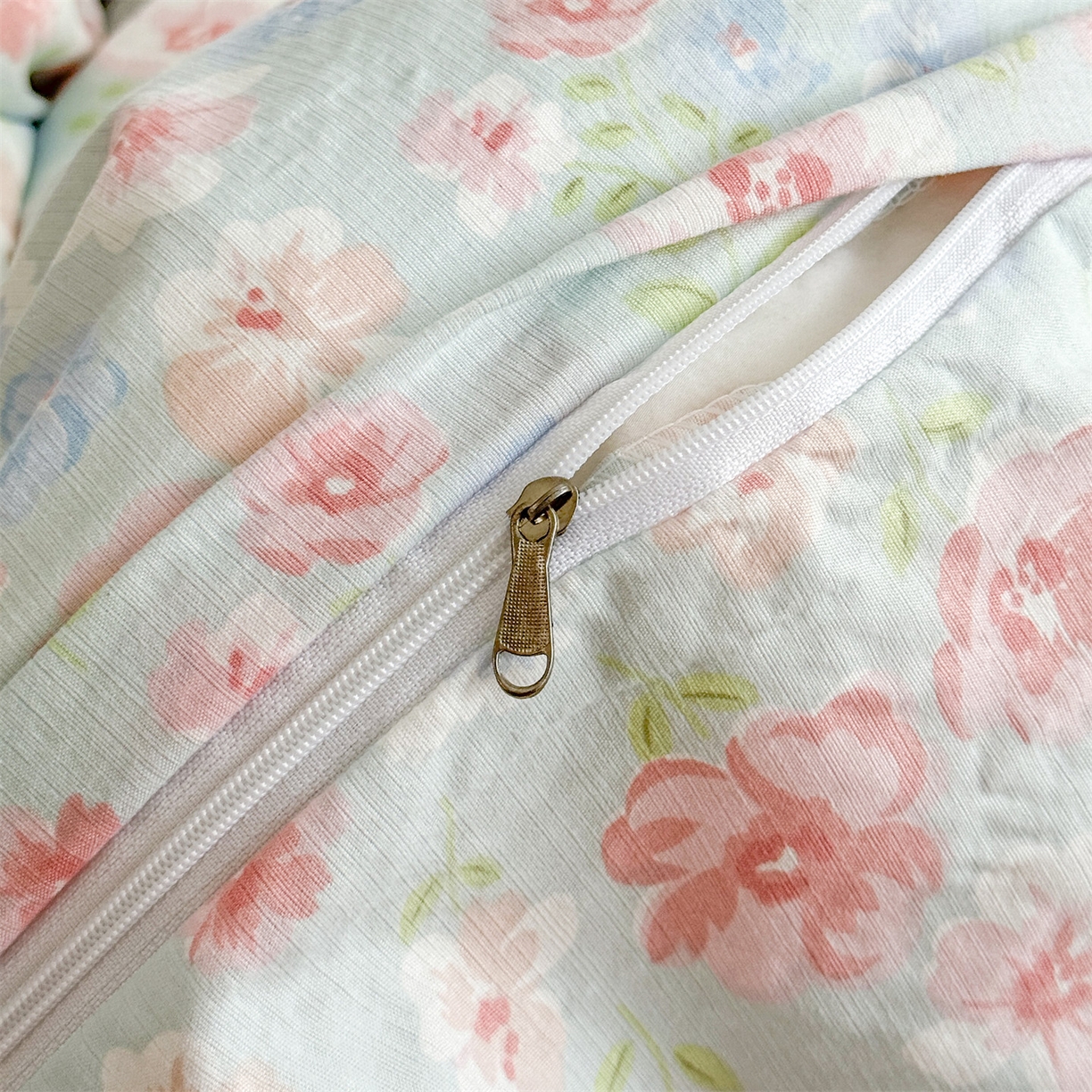 91家纺网 家纺一手货源 找家纺 多品家纺 2025新款超柔云感双层纱四件套 花城兰