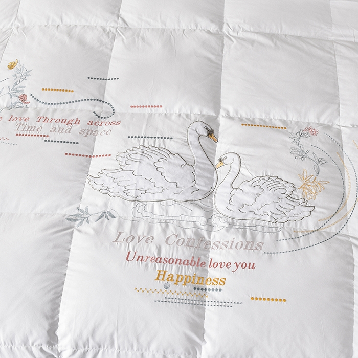 91家纺网 家纺一手货源 找家纺 四川牛皮席 2025秋冬新款95白鹅绒被 白天鹅-纯白