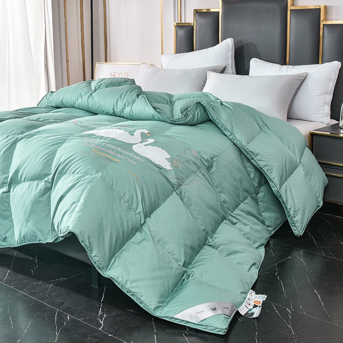 91家纺网 家纺一手货源 找家纺 四川牛皮席 2025秋冬新款95白鹅绒被 白天鹅-清新绿