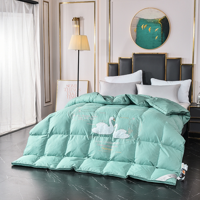 91家纺网 家纺一手货源 找家纺 四川牛皮席 2025秋冬新款95白鹅绒被 白天鹅-清新绿