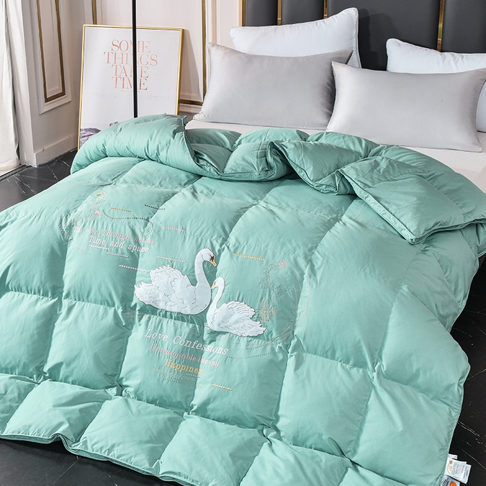 91家纺网 家纺一手货源 找家纺 四川牛皮席 2025秋冬新款95白鹅绒被 白天鹅-清新绿