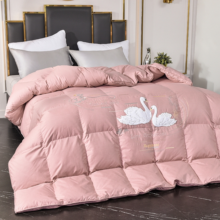 91家纺网 家纺一手货源 找家纺 四川牛皮席 2025秋冬新款95白鹅绒被 白天鹅-豆沙粉