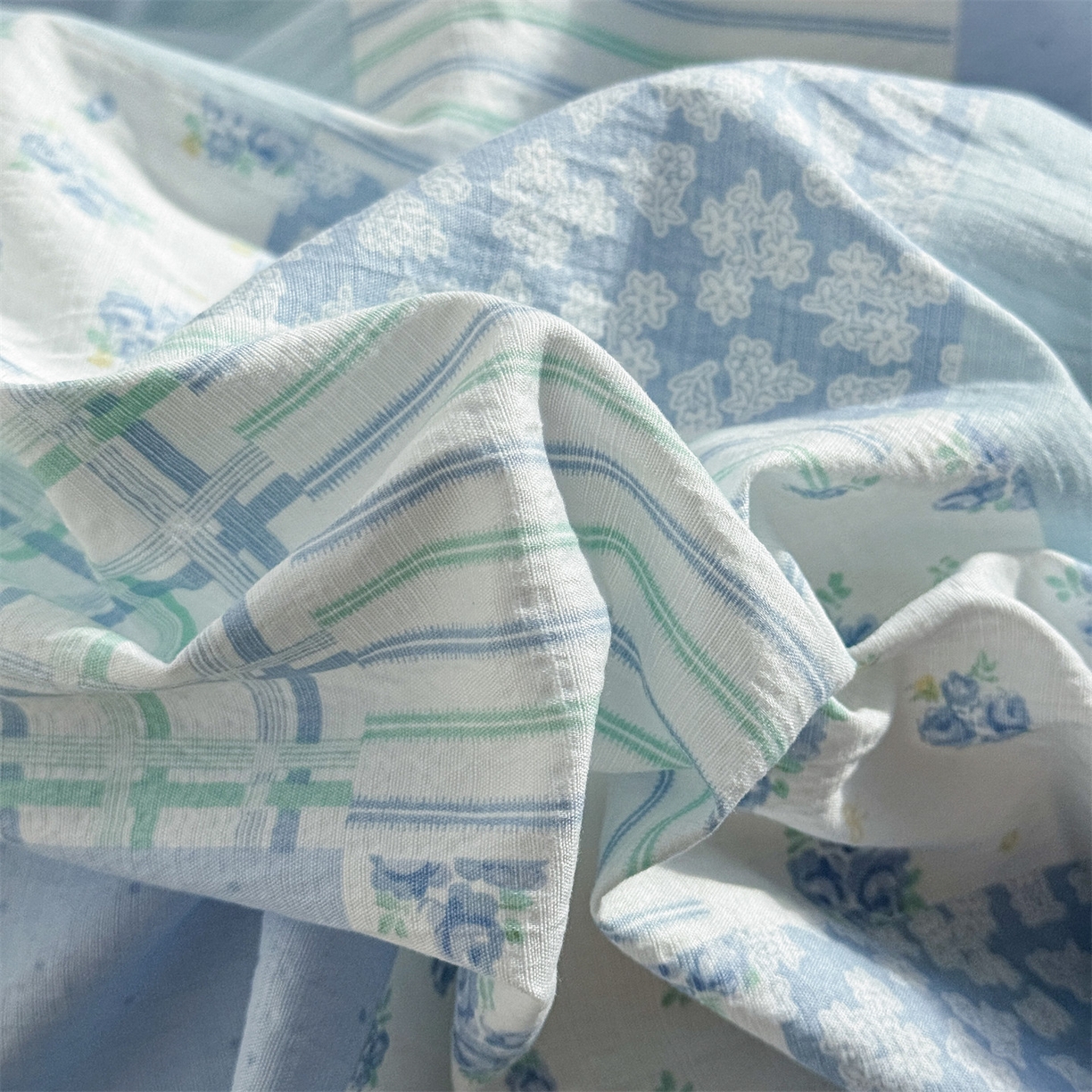 91家纺网 家纺一手货源 找家纺 多品家纺 2025新款超柔云感双层纱四件套 兰花园