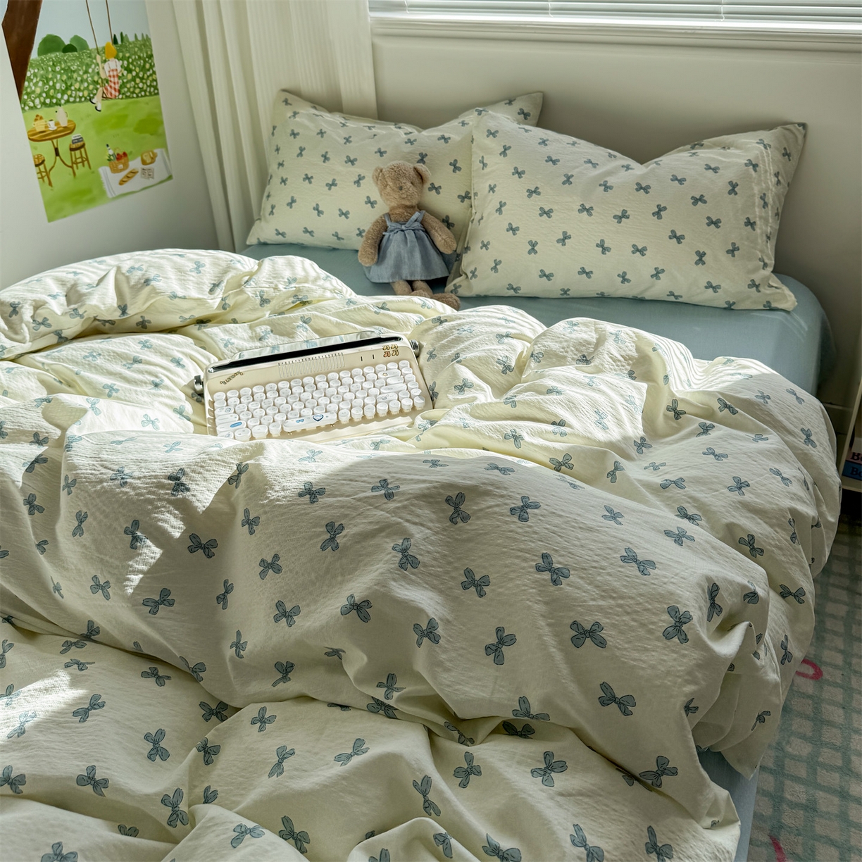 91家纺网 家纺一手货源 找家纺 多品家纺 2025新款超柔云感双层纱四件套 蓝蝶