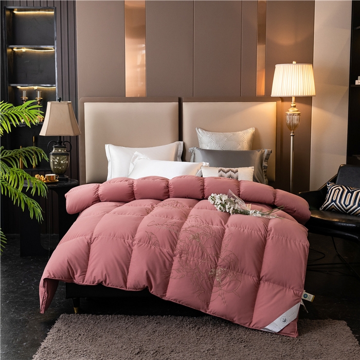 91家纺网 家纺一手货源 找家纺 （总）四川牛皮席 2025新款绣花牡丹95%鹅绒被