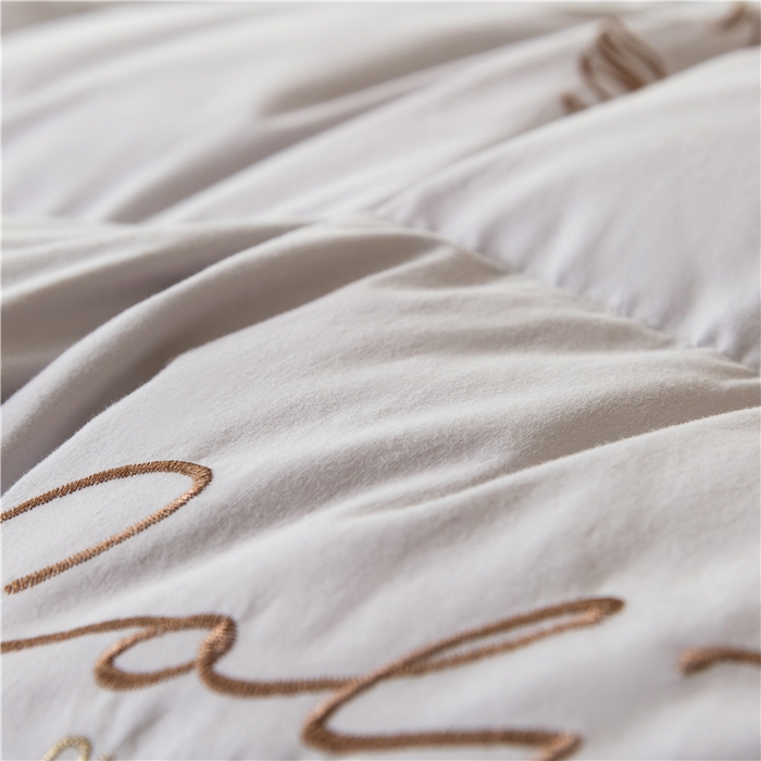 91家纺网 家纺一手货源 找家纺 （总）四川牛皮席 2025新款绣花牡丹95%鹅绒被