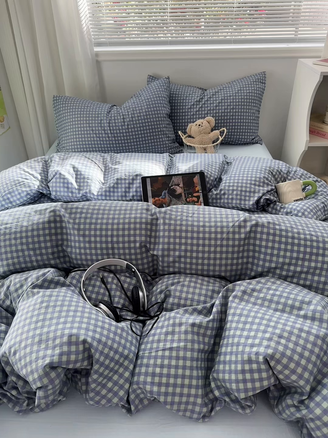 91家纺网 家纺一手货源 找家纺 多品家纺 2025新款超柔云感双层纱四件套 绿格