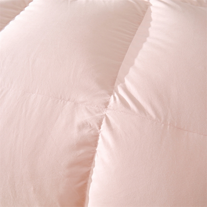 91家纺网 家纺一手货源 找家纺 四川牛皮席 2025新款三防羽绒被鹅绒被 被子被芯 粉玉