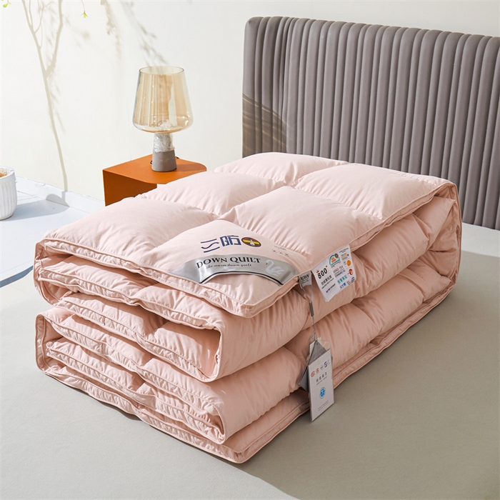 91家纺网 家纺一手货源 找家纺 四川牛皮席 2025新款三防羽绒被鹅绒被 被子被芯 粉玉