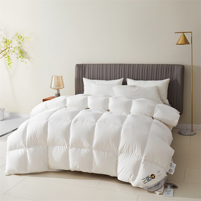 91家纺网 家纺一手货源 找家纺 四川牛皮席 2025新款三防羽绒被鹅绒被 被子被芯 贵族白