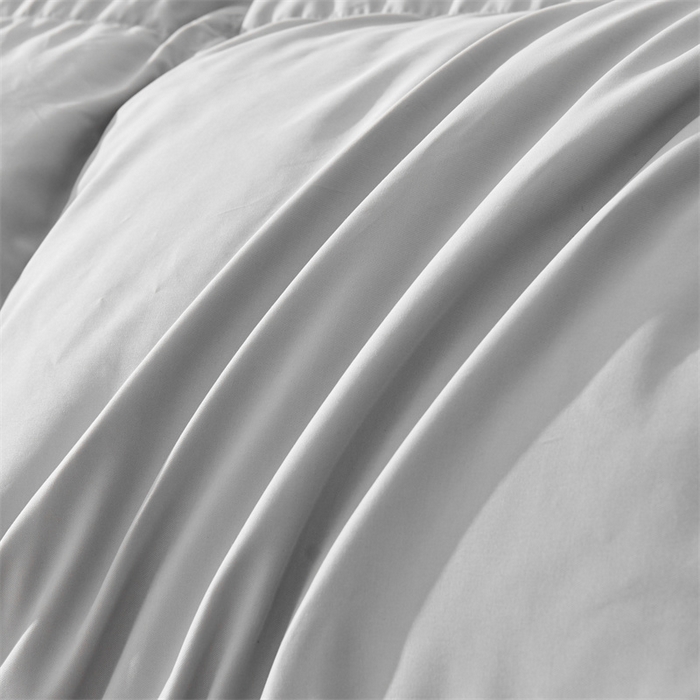 91家纺网 家纺一手货源 找家纺 四川牛皮席 2025新款三防羽绒被鹅绒被 被子被芯 绅士灰