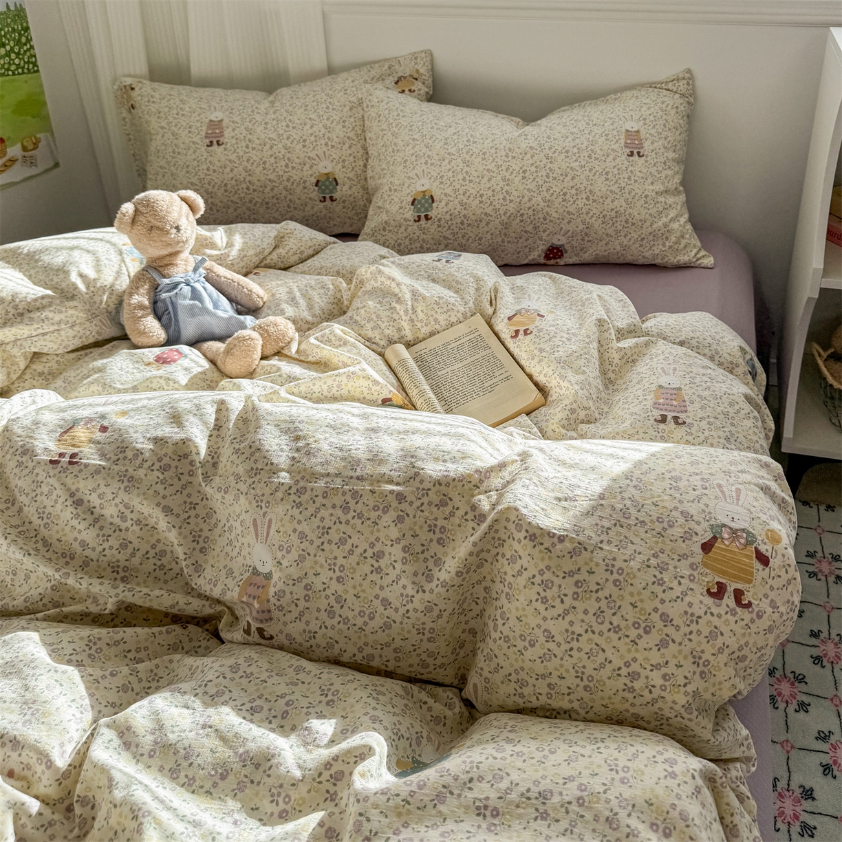 91家纺网 家纺一手货源 找家纺 多品家纺 2025新款超柔云感双层纱四件套 泡芙兔兔