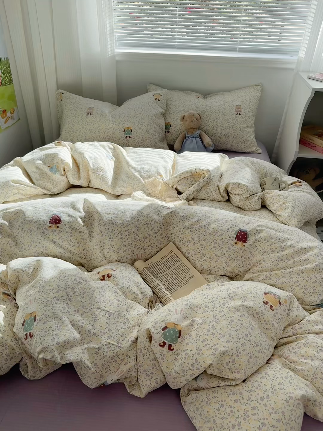 91家纺网 家纺一手货源 找家纺 多品家纺 2025新款超柔云感双层纱四件套 泡芙兔兔