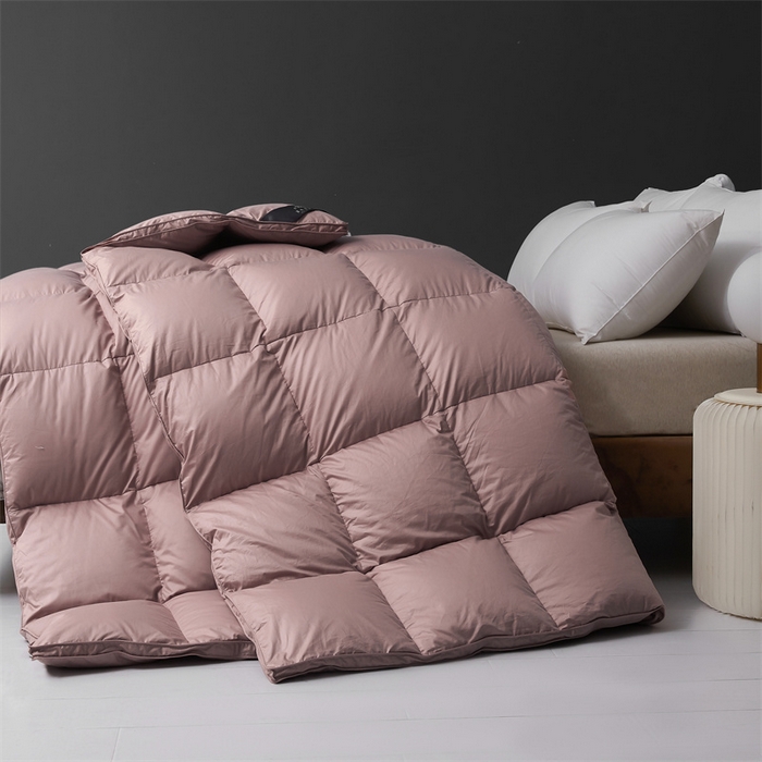 91家纺网 家纺一手货源 找家纺 四川牛皮席 2025新款180支全棉纯棉羽绒被 被子被芯 米兰-豆沙