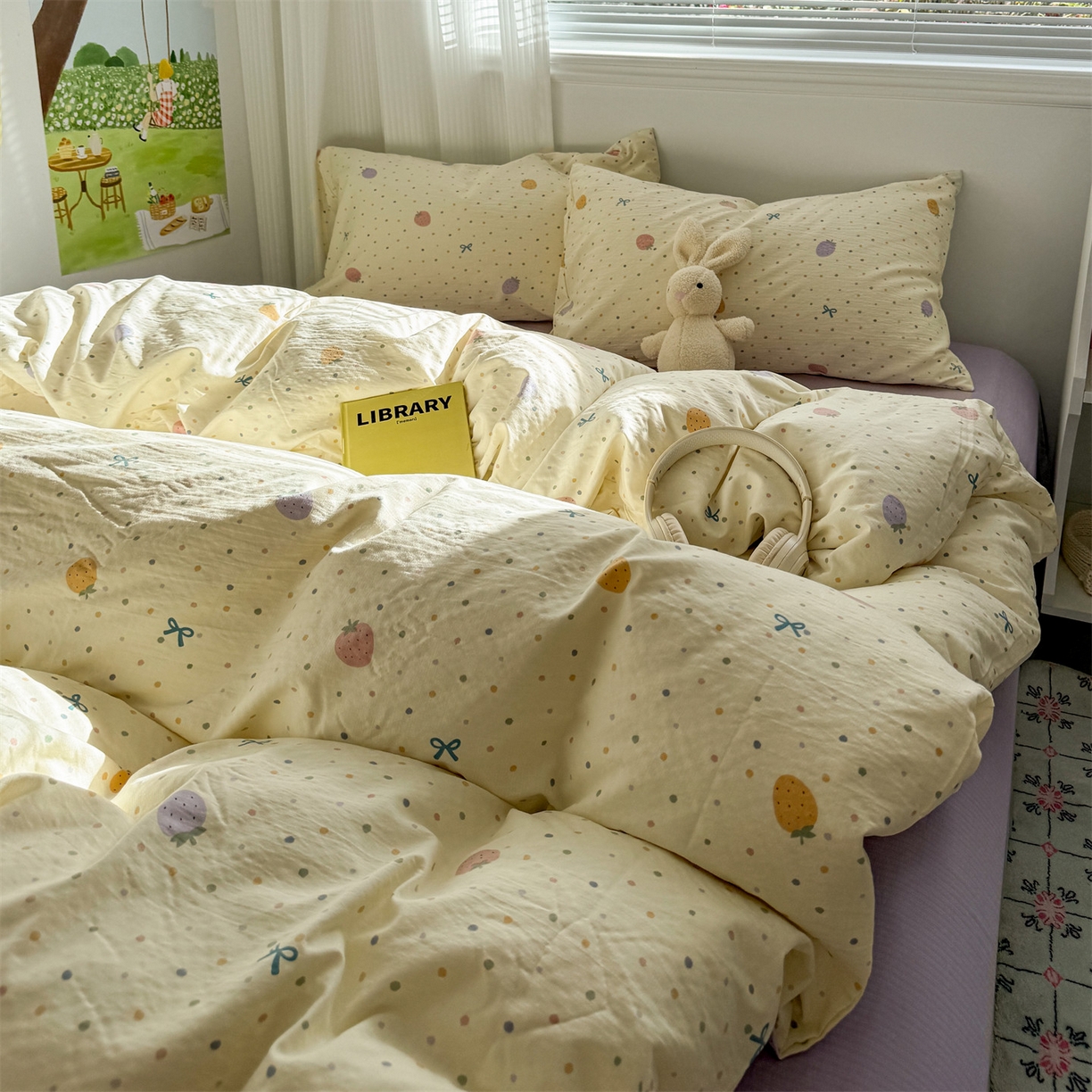 91家纺网 家纺一手货源 找家纺 多品家纺 2025新款超柔云感双层纱四件套 五彩草莓