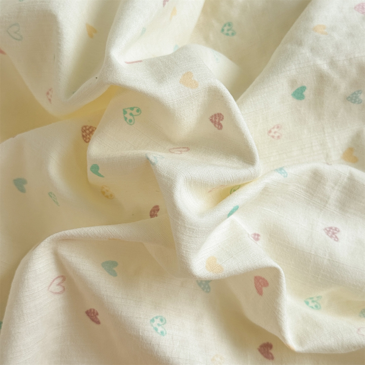 91家纺网 家纺一手货源 找家纺 多品家纺 2025新款超柔云感双层纱四件套 心动