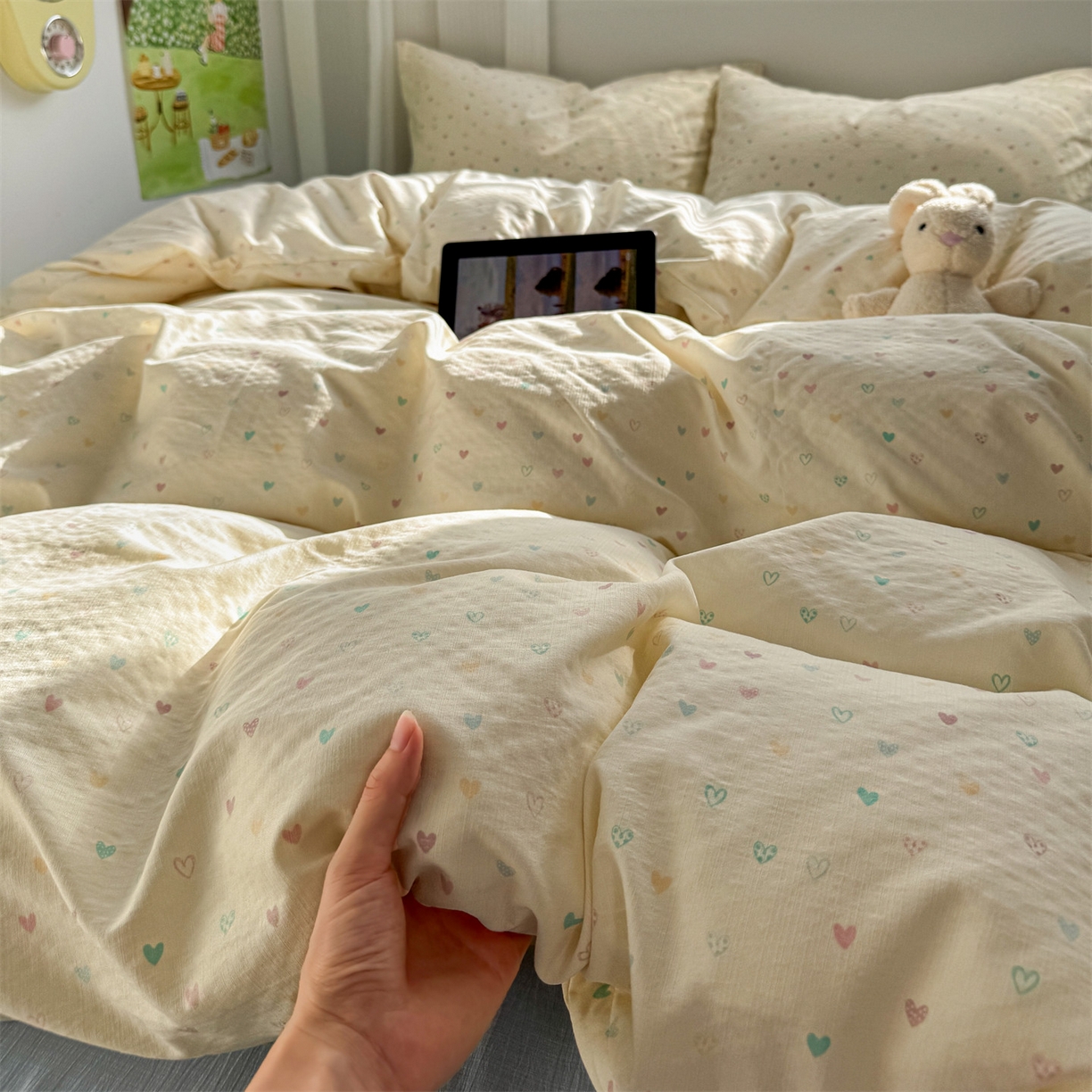 91家纺网 家纺一手货源 找家纺 多品家纺 2025新款超柔云感双层纱四件套 心动