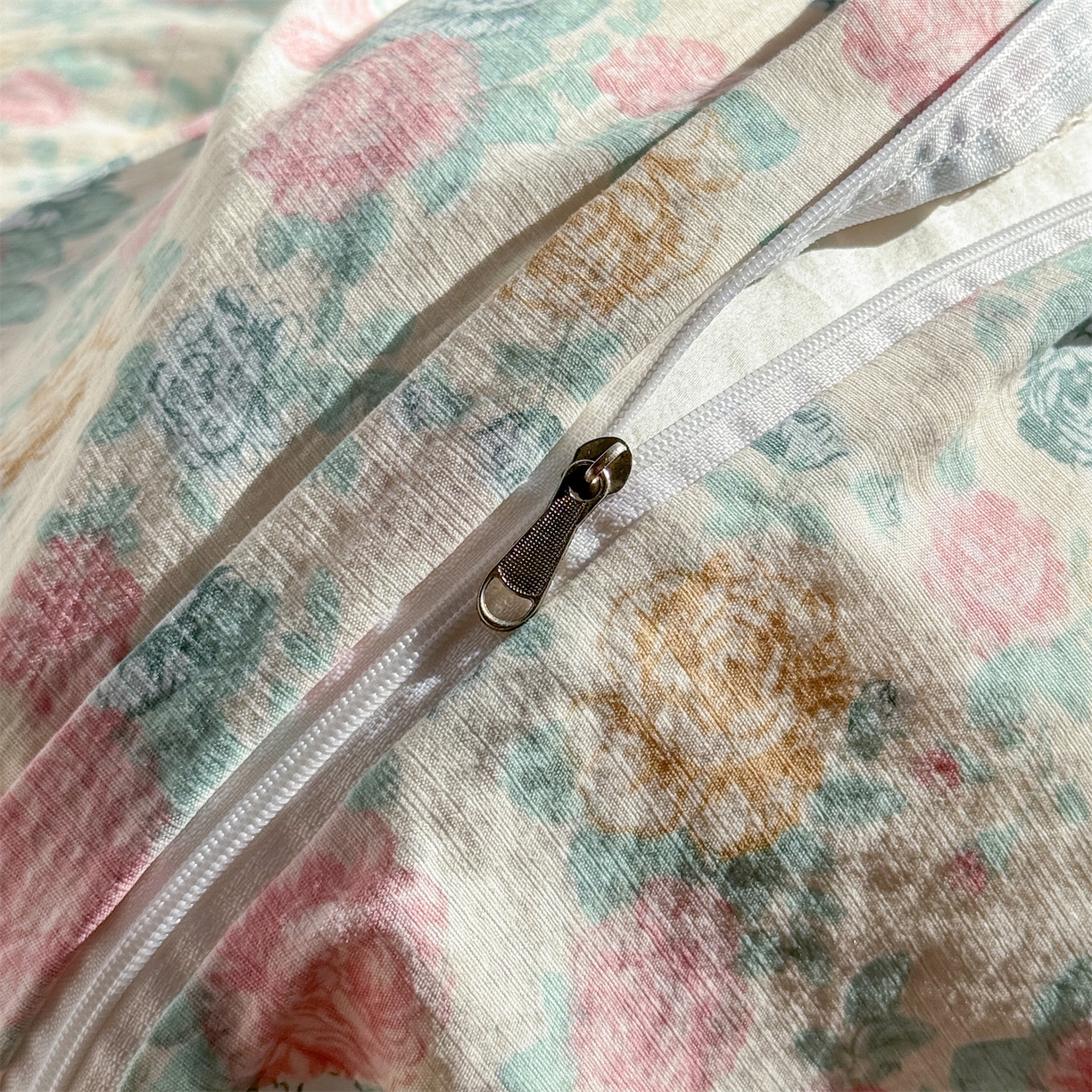 91家纺网 家纺一手货源 找家纺 多品家纺 2025新款超柔云感双层纱四件套 幽香