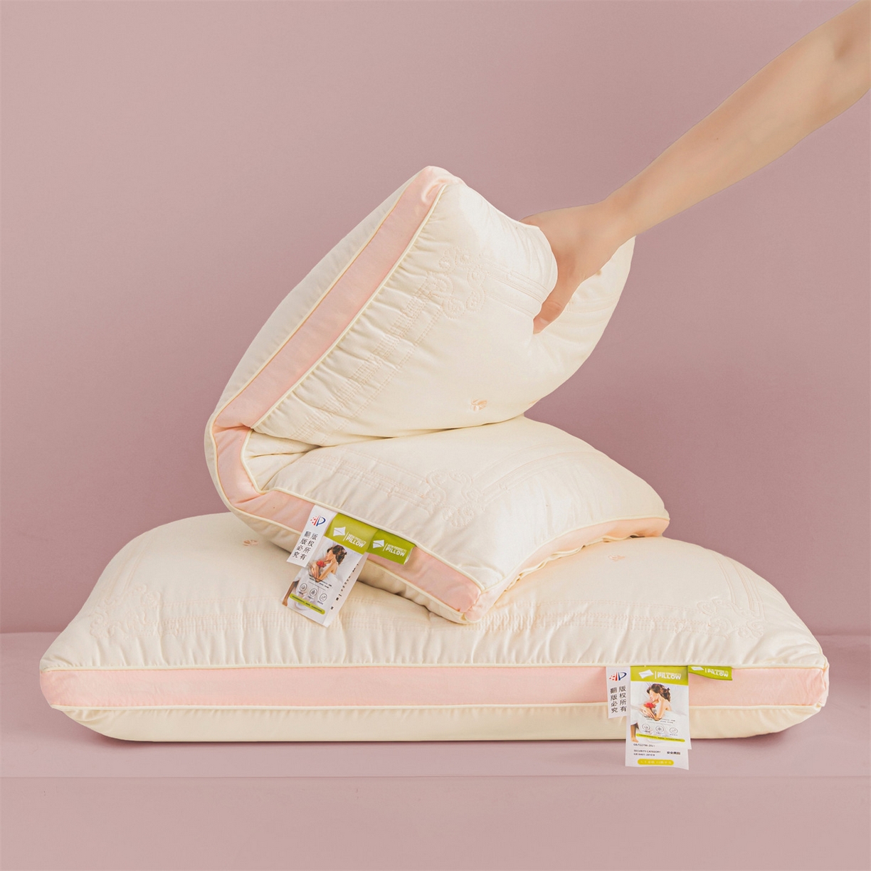 91家纺网 家纺一手货源 找家纺 （总）麦肯锡2025新款绣花羽丝绒枕枕头枕芯