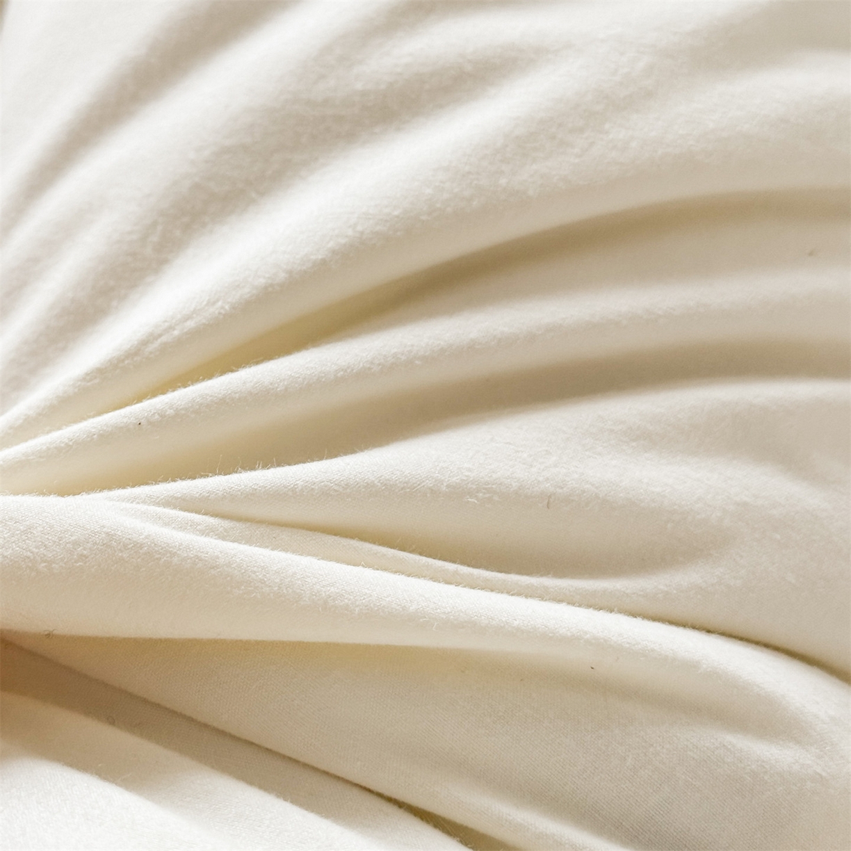 91家纺网 家纺一手货源 找家纺 （总）麦肯锡 2025新款7A抗菌小熊亲子枕枕头枕芯