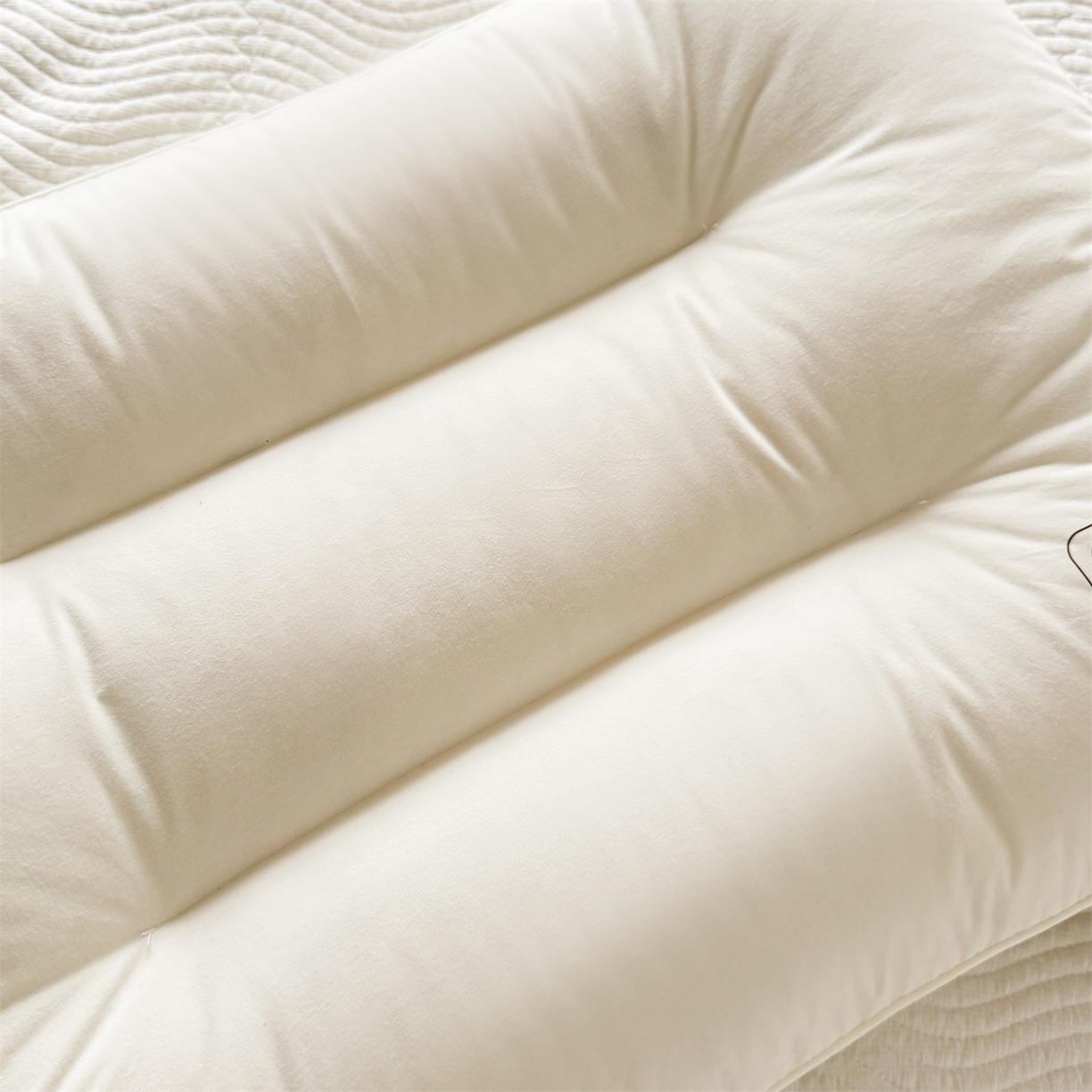 91家纺网 家纺一手货源 找家纺 （总）麦肯锡 2025新款7A抗菌小熊亲子枕枕头枕芯