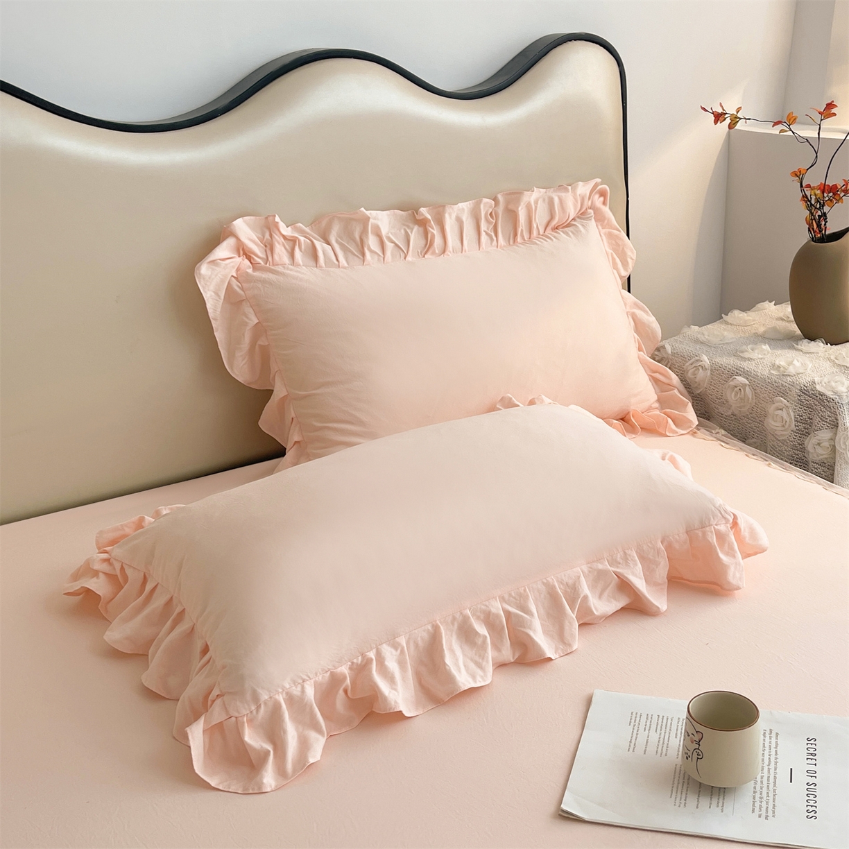 91家纺网 家纺一手货源 找家纺 好儿喜家纺 2025新款A类水洗棉花边床裙蕾丝床罩三件套-醉美人 醉美人-浅粉