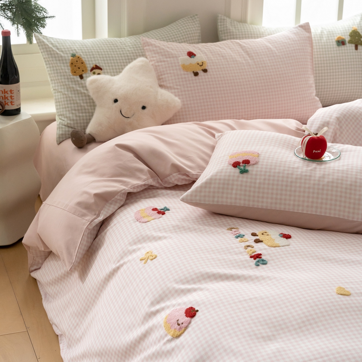 91家纺网 家纺一手货源 找家纺 （总）FORTWO家纺原创设计（FOR TWO家纺） 2025新款50磨毛格子可爱卡通毛巾绣四件套