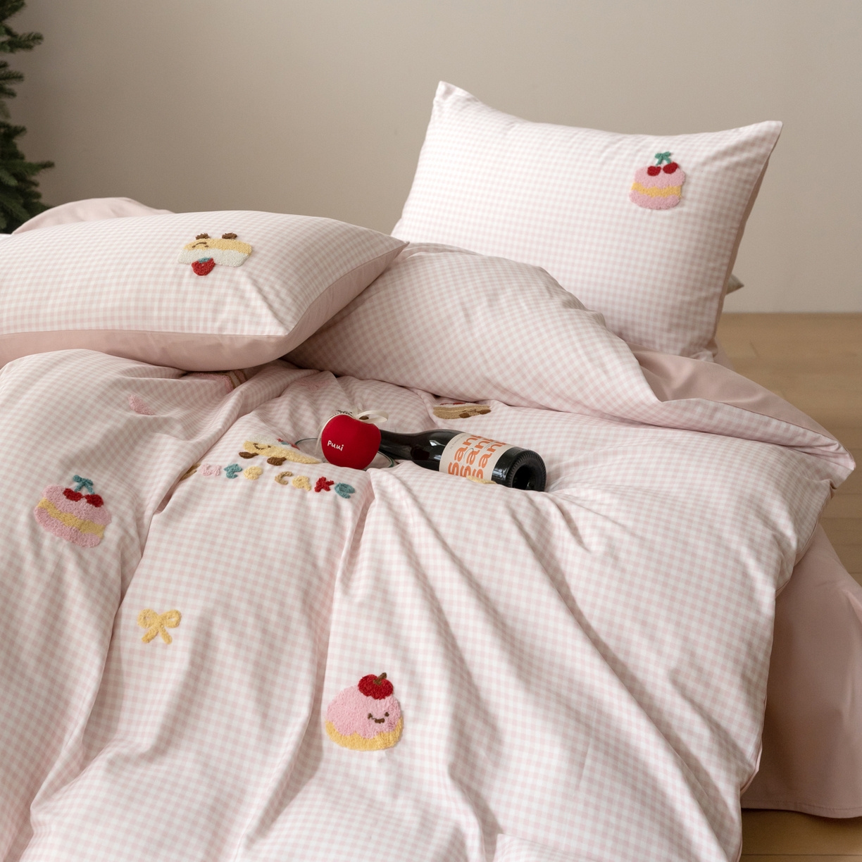 91家纺网 家纺一手货源 找家纺 （总）FORTWO家纺原创设计（FOR TWO家纺） 2025新款50磨毛格子可爱卡通毛巾绣四件套