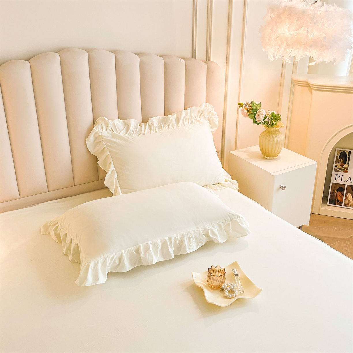 91家纺网 家纺一手货源 找家纺 （总）好儿喜家纺 2025新款A类水洗棉花边床裙蕾丝床罩三件套-如漫