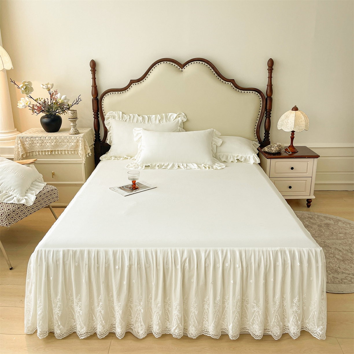 91家纺网 家纺一手货源 找家纺 好儿喜家纺 2025新款A类水洗棉花边床裙蕾丝床罩三件套-梦之香 梦之香-奶白