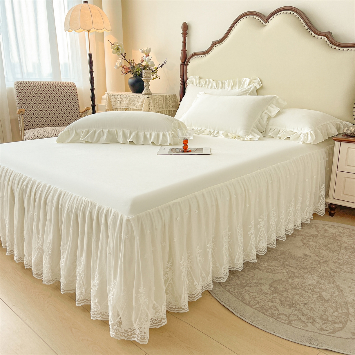 91家纺网 家纺一手货源 找家纺 好儿喜家纺 2025新款A类水洗棉花边床裙蕾丝床罩三件套-梦之香 梦之香-奶白