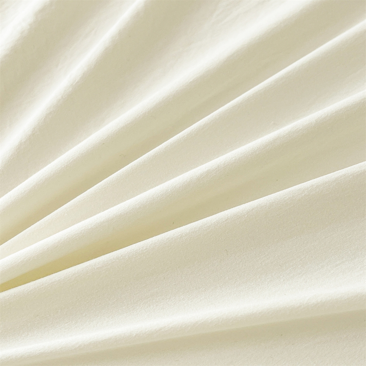 91家纺网 家纺一手货源 找家纺 好儿喜家纺 2025新款A类水洗棉花边床裙蕾丝床罩三件套-百合梦 百合梦-奶白