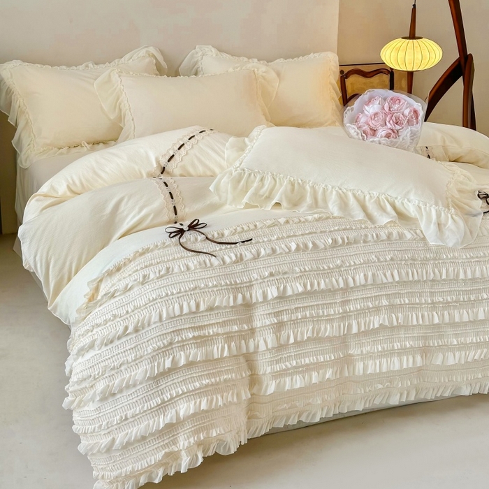 91家纺网 家纺一手货源 找家纺 庭笙 2025新款仙女小清新褶皱裙边少女背带公主裙摆法式梦幻纱蕾丝四件套 米白