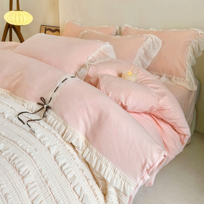 91家纺网 家纺一手货源 找家纺 庭笙 2025新款仙女小清新褶皱裙边少女背带公主裙摆法式梦幻纱蕾丝四件套 浅粉