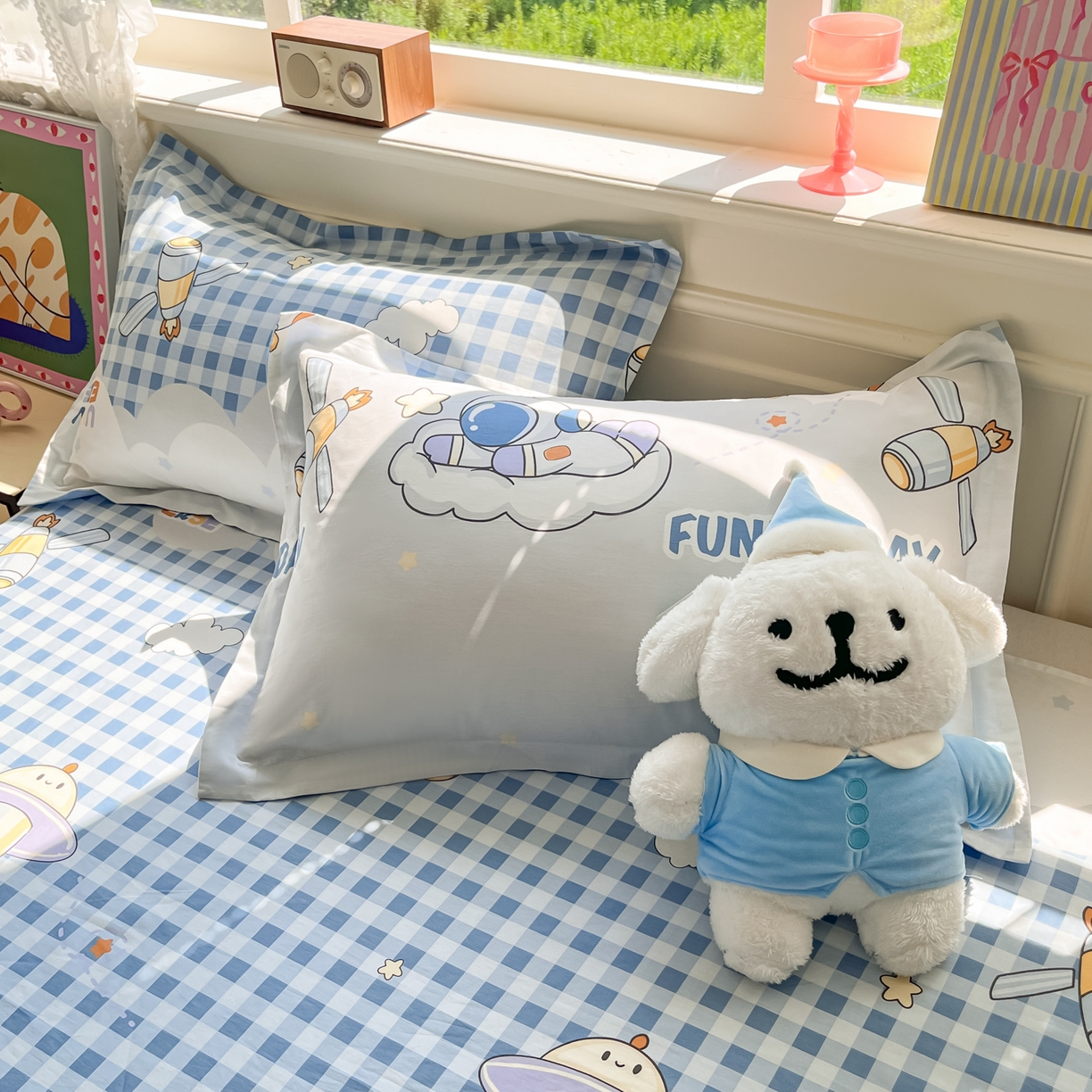 91家纺网 家纺一手货源 找家纺 花梦欣 2025新款全棉印花单品系列-四件套 畅游星球